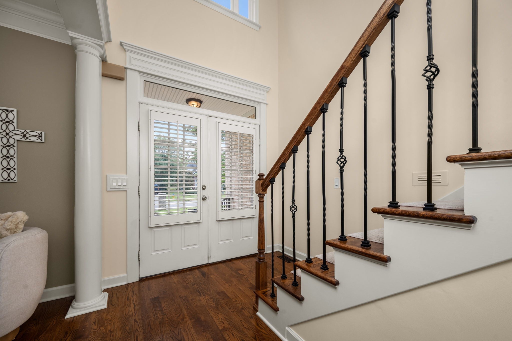 1938 Cliffview Ct