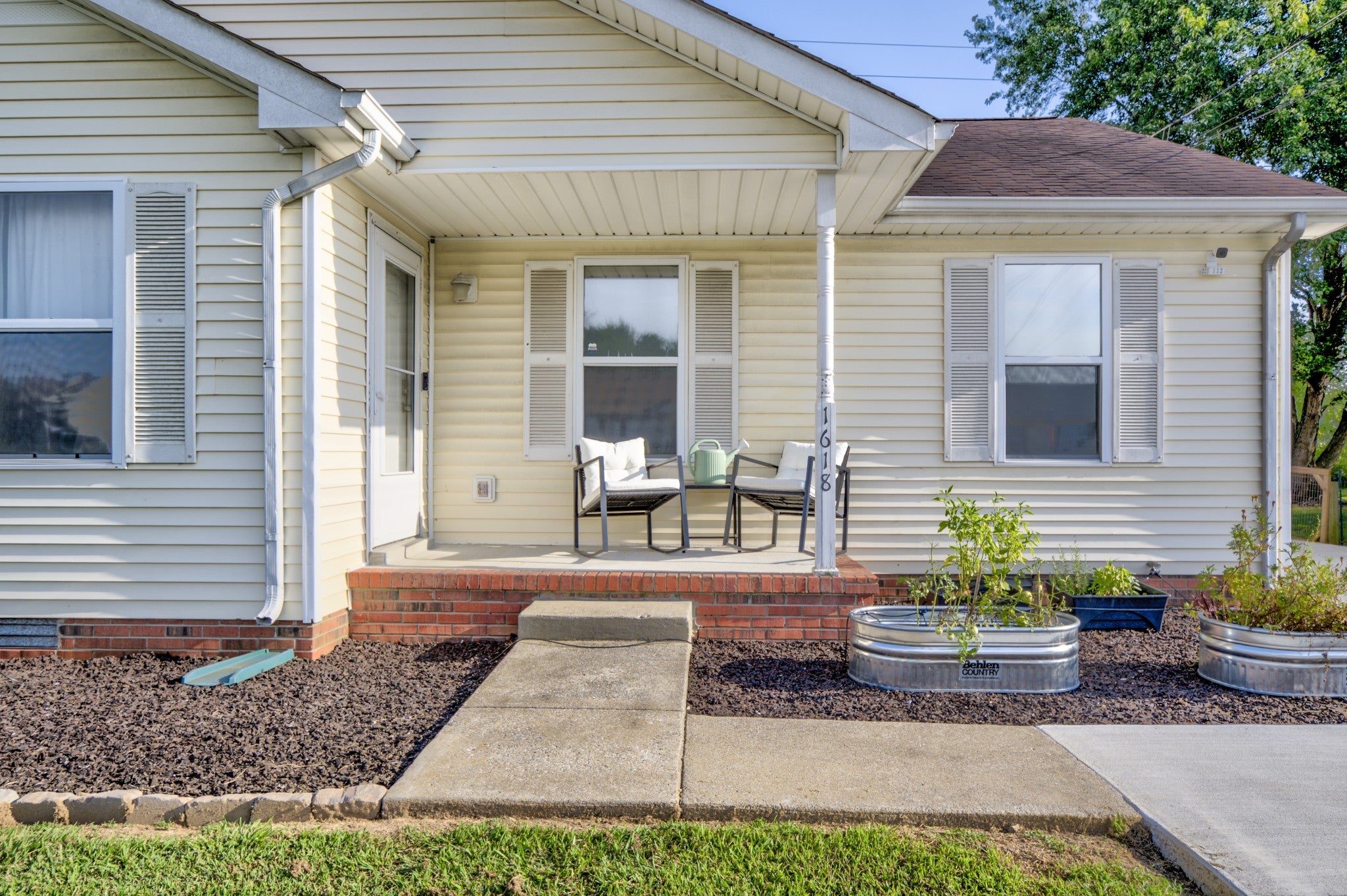 1618 Hannibal Dr
