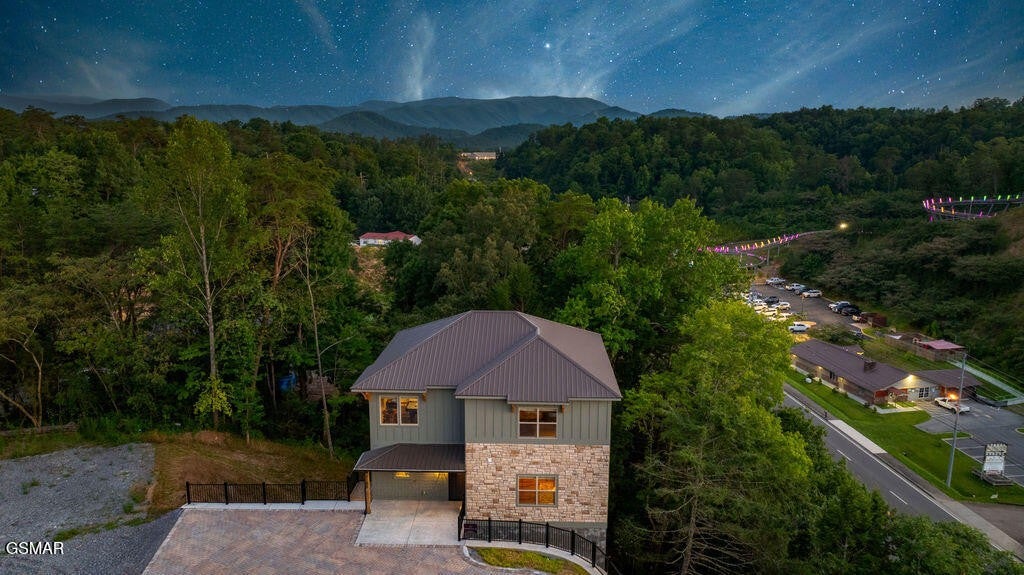 1130 Lee Cardwell Circle 7