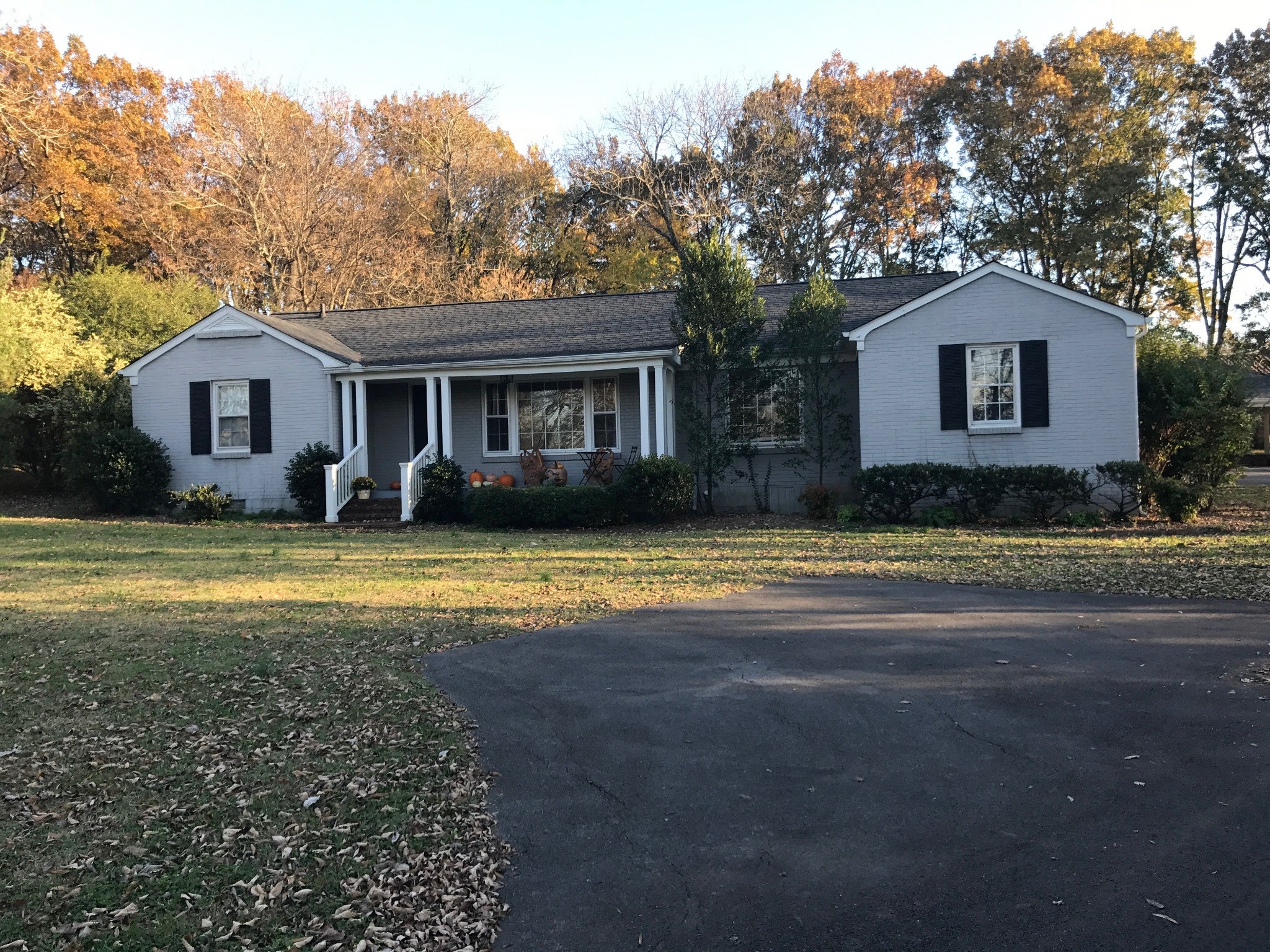 2323 Castleman Dr
