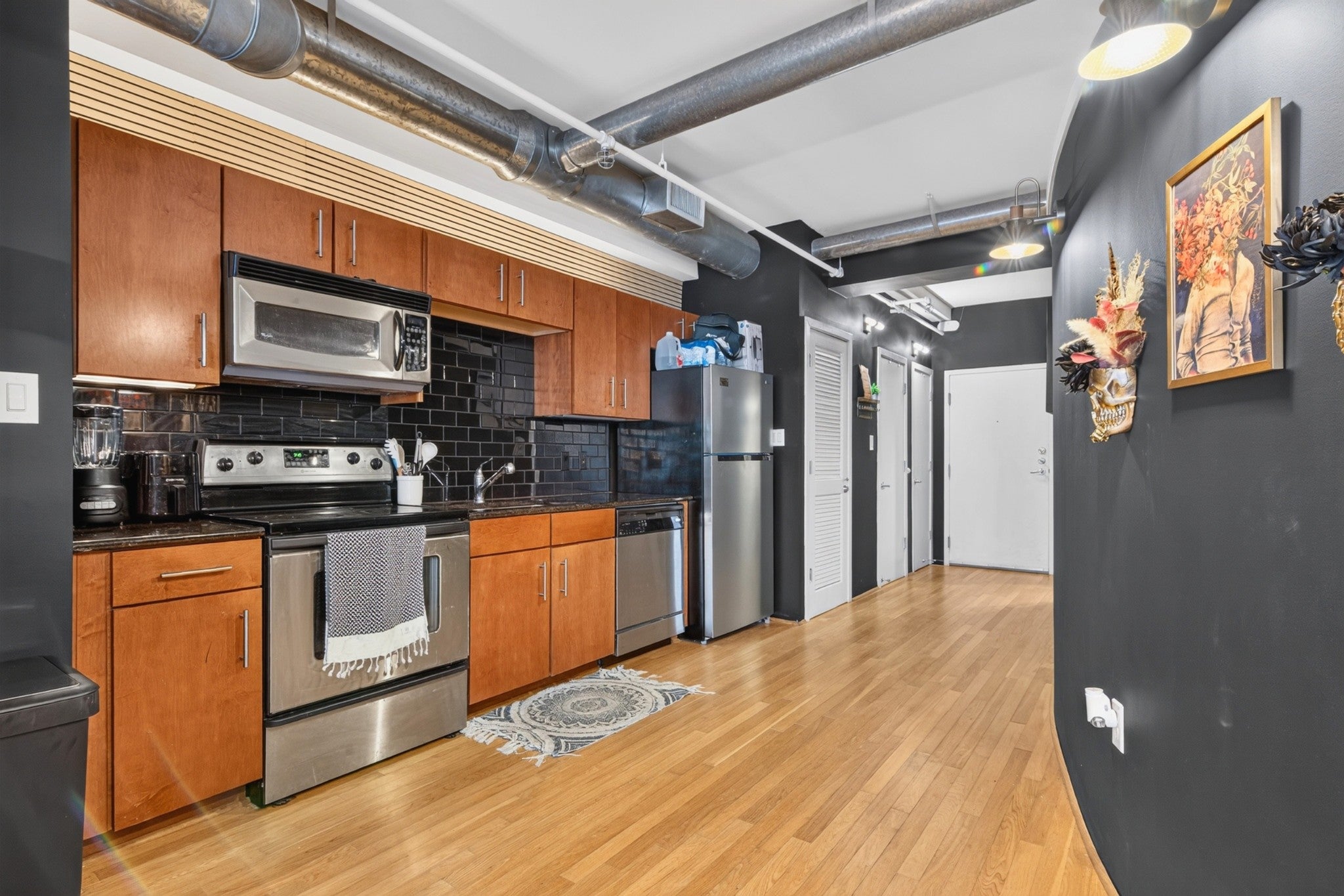 700 Church St 204