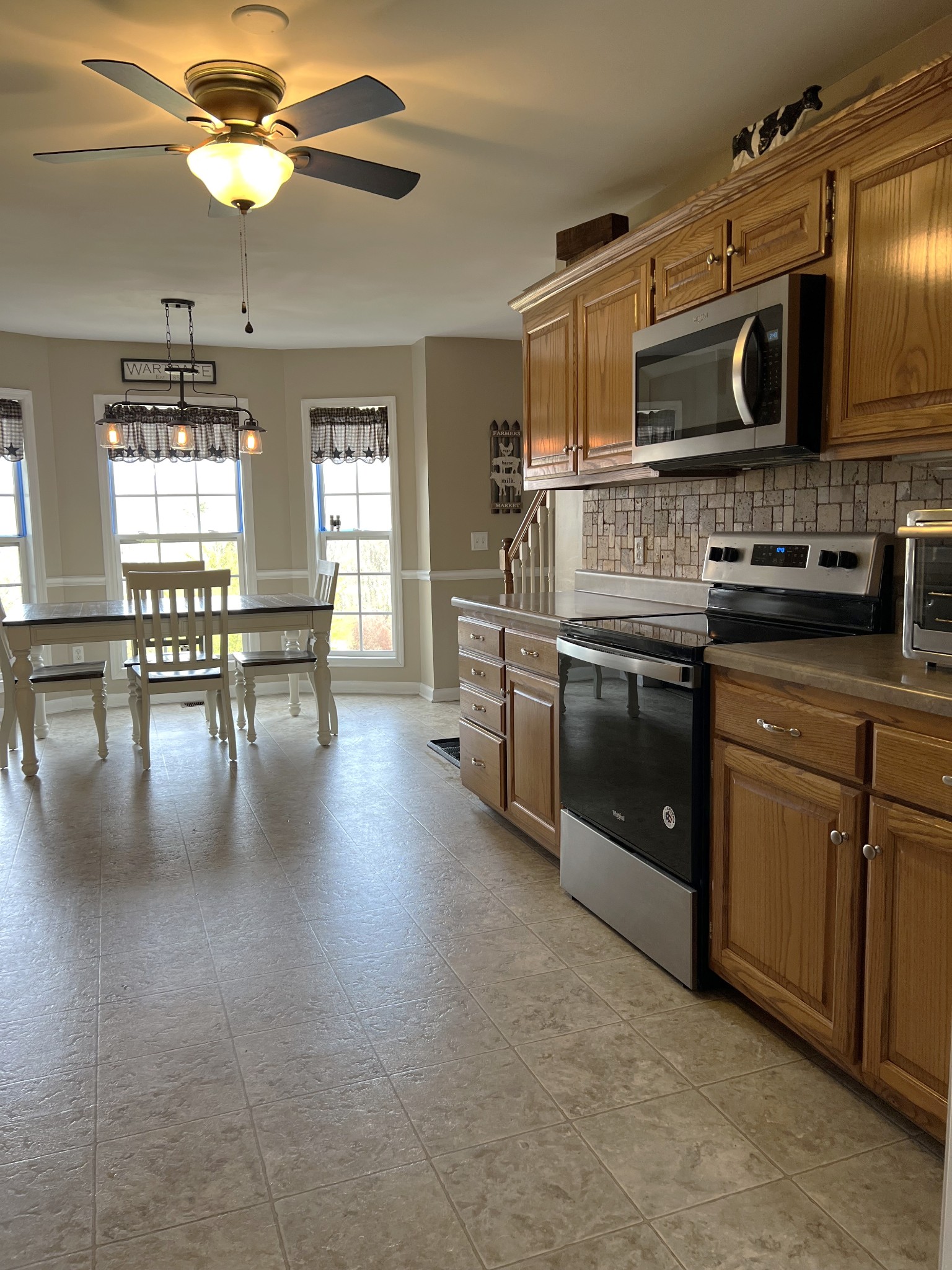 1224 Whiteside Hill Rd