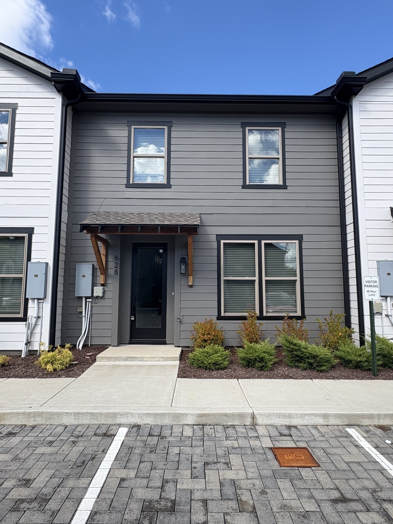 3.0-bed rental at 612 Wallace Ct