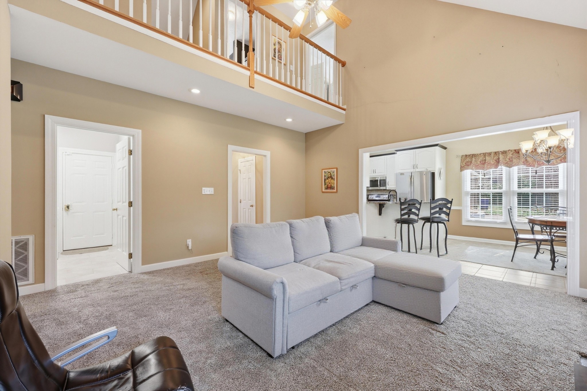 109 Pinnacle Point Avenue