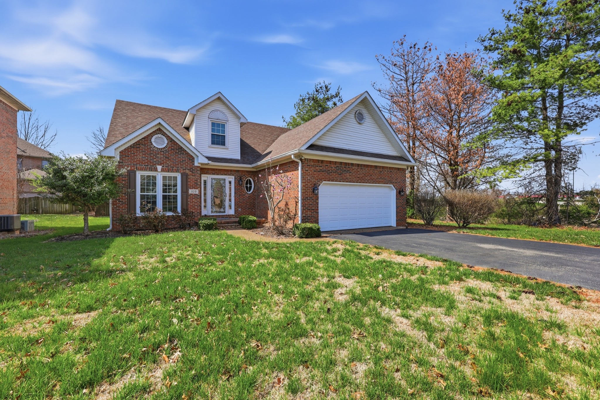 109 Pinnacle Point Avenue