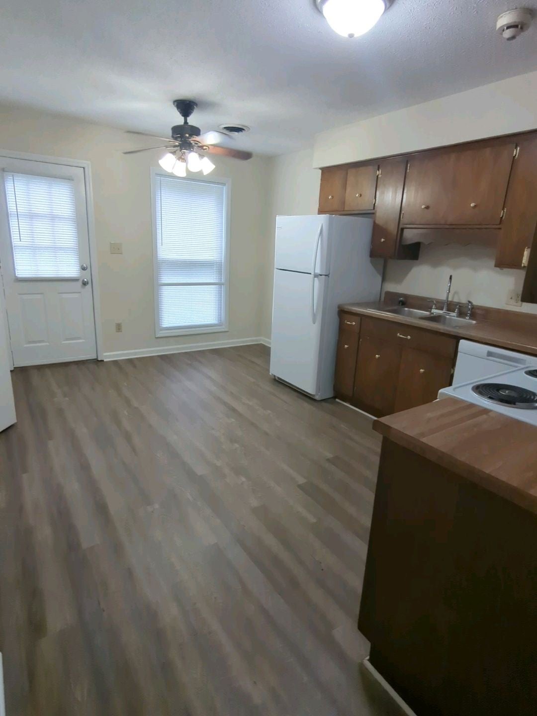 1032 Brookview Dr 13D