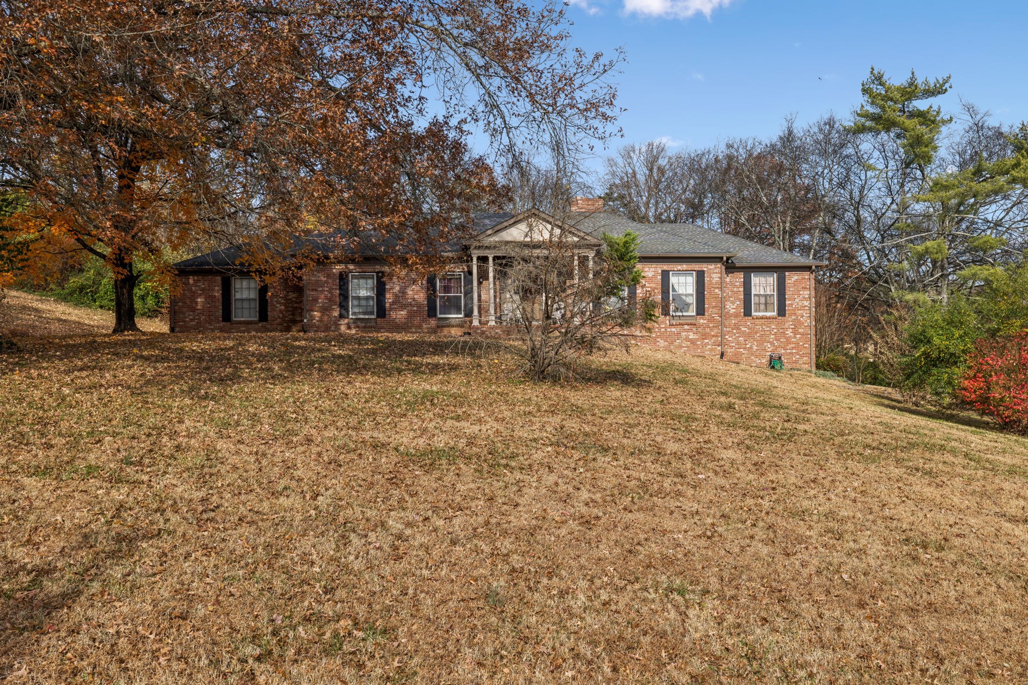 1252 W Hickory Springs Ct