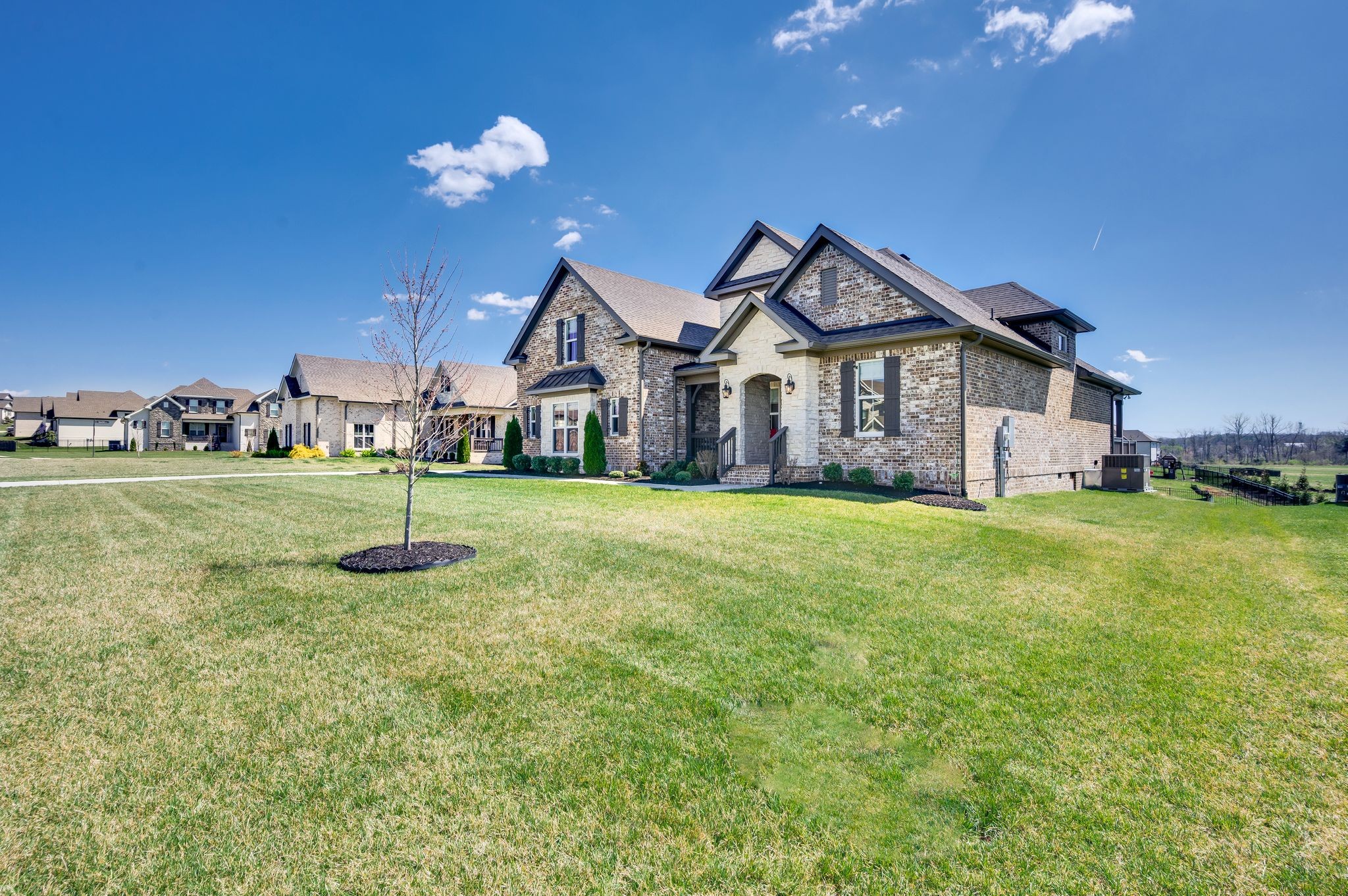 1027 Abbey Road Way