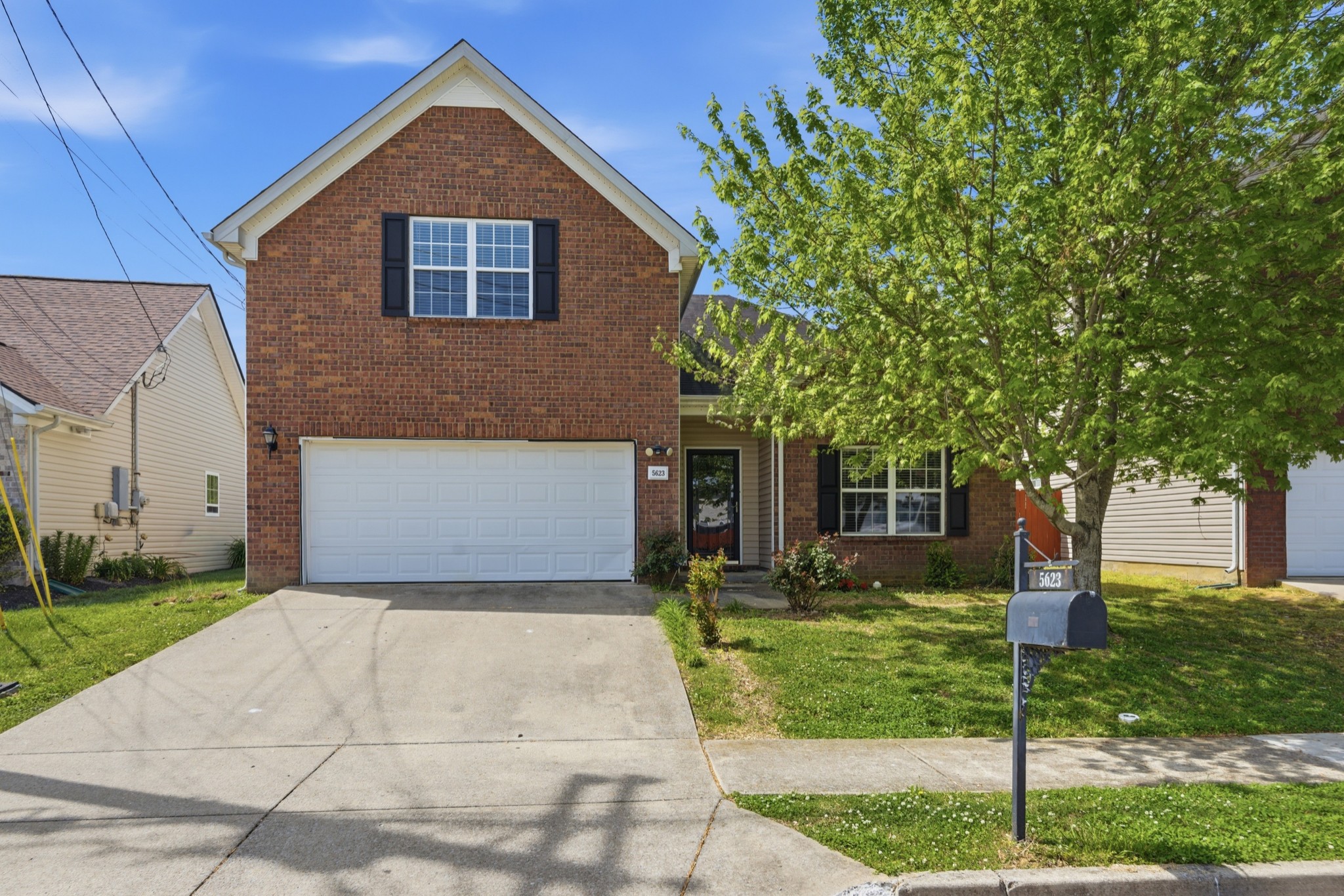 5623 Hickory Park Dr