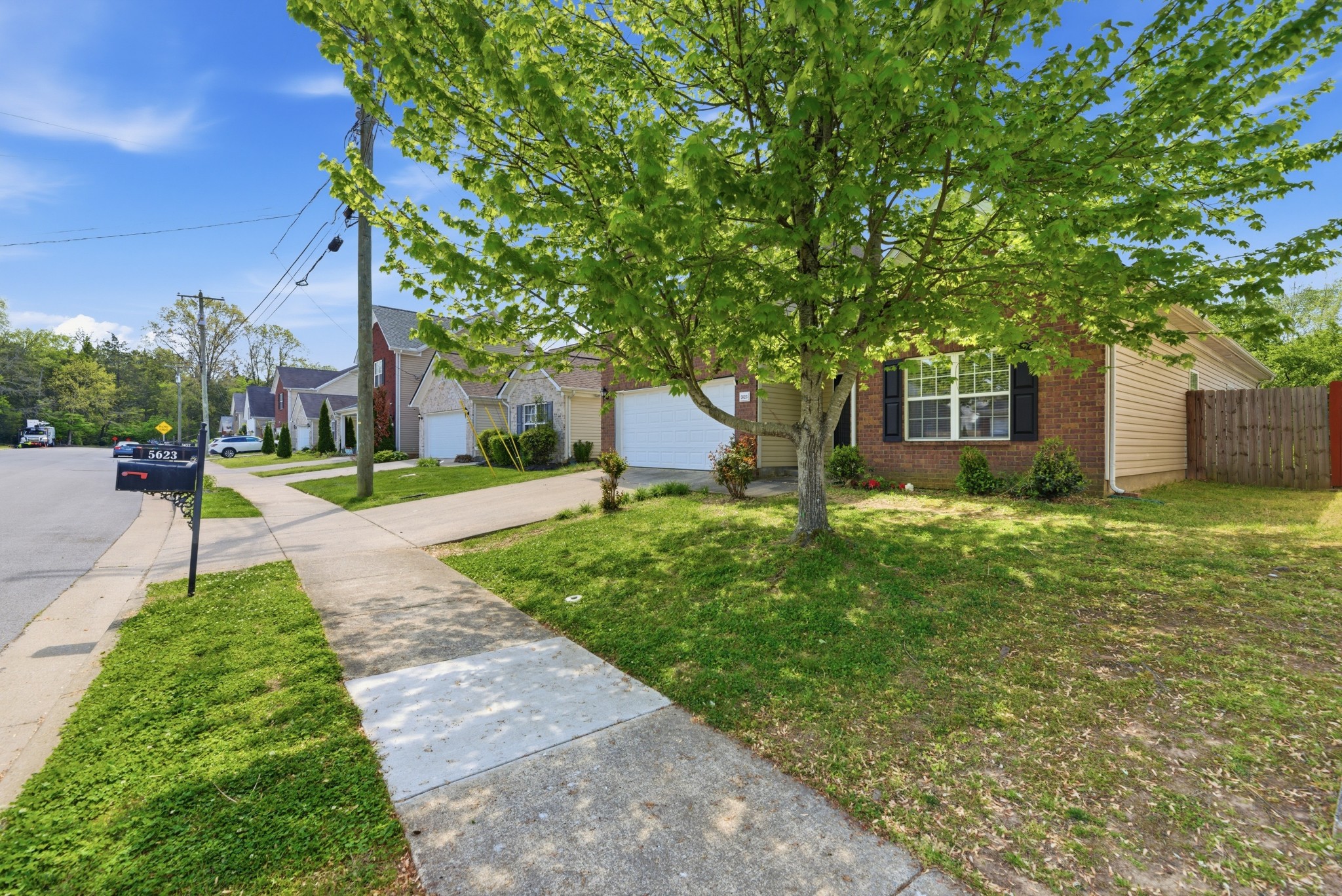 5623 Hickory Park Dr