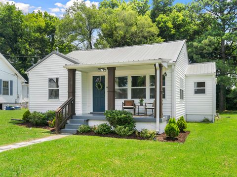 2011 Denham Ave Columbia TN 38401