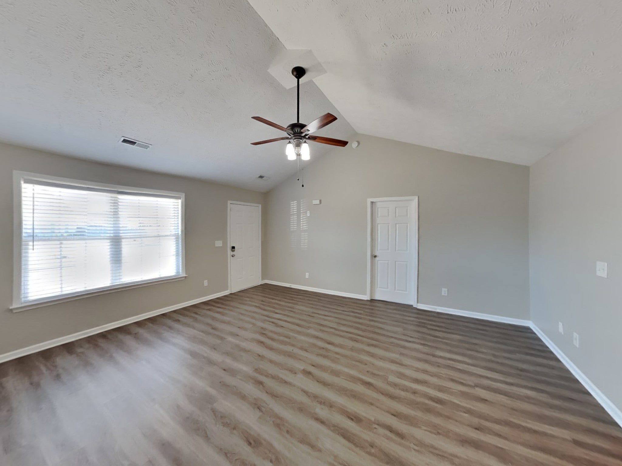 901 Laramie Ct
