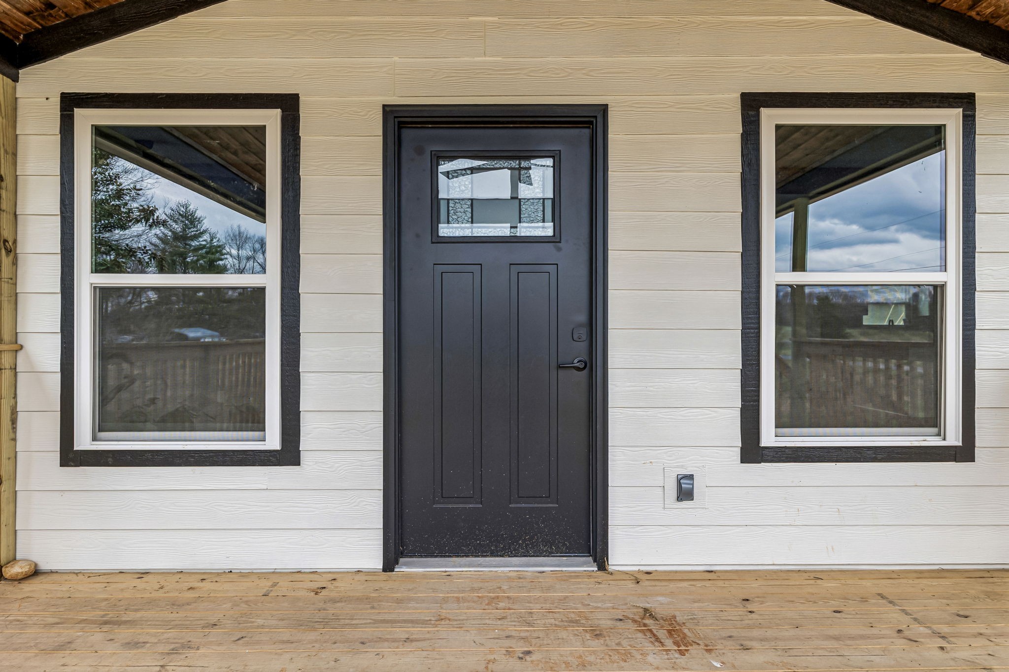 1985 Mosley Ferry Rd