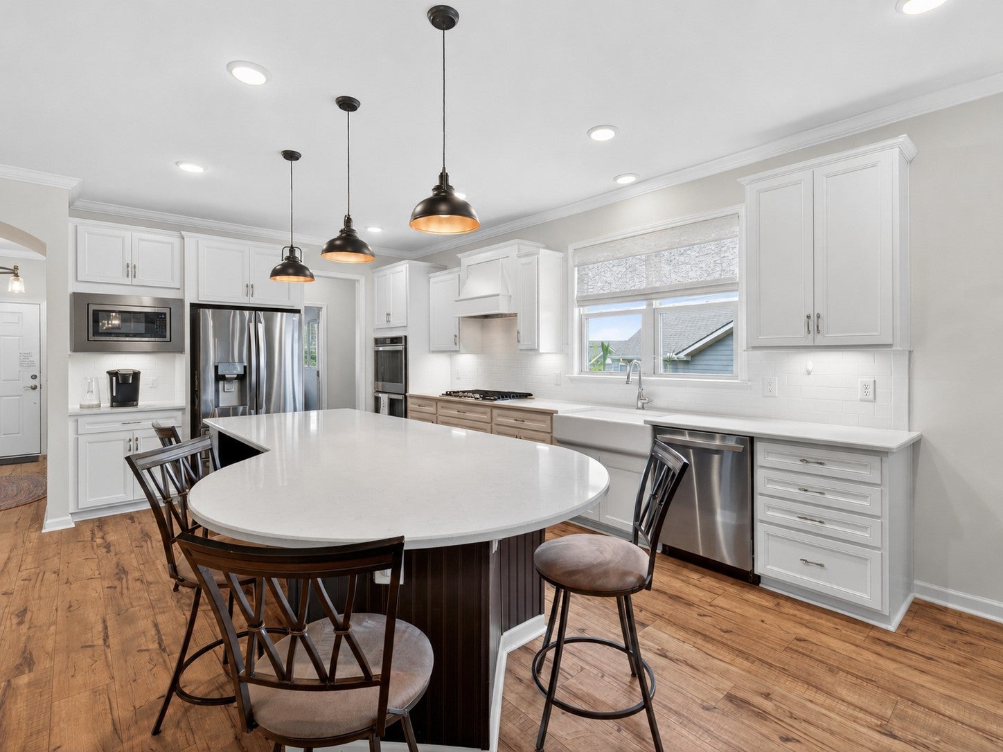 1055 Sumner Grv