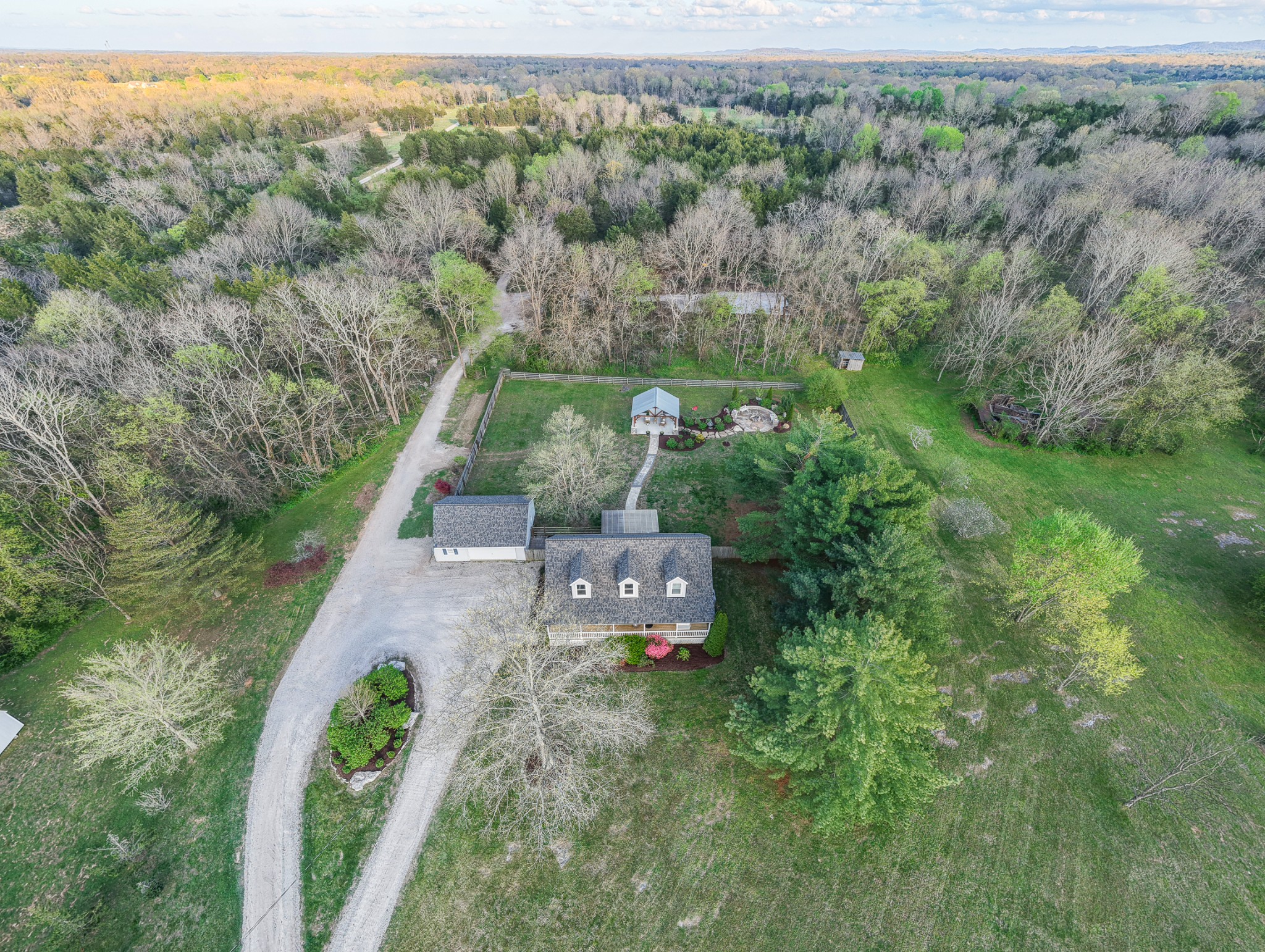 1737 Verona Caney Rd