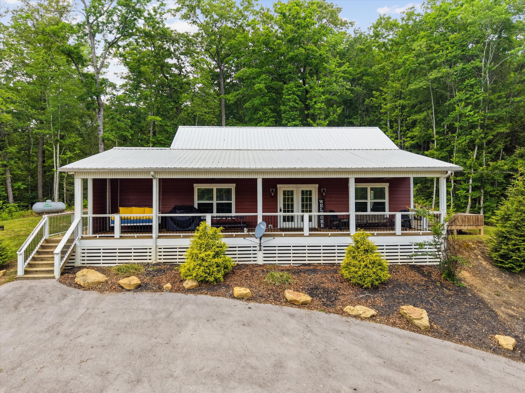 6830 Stinking Creek Rd