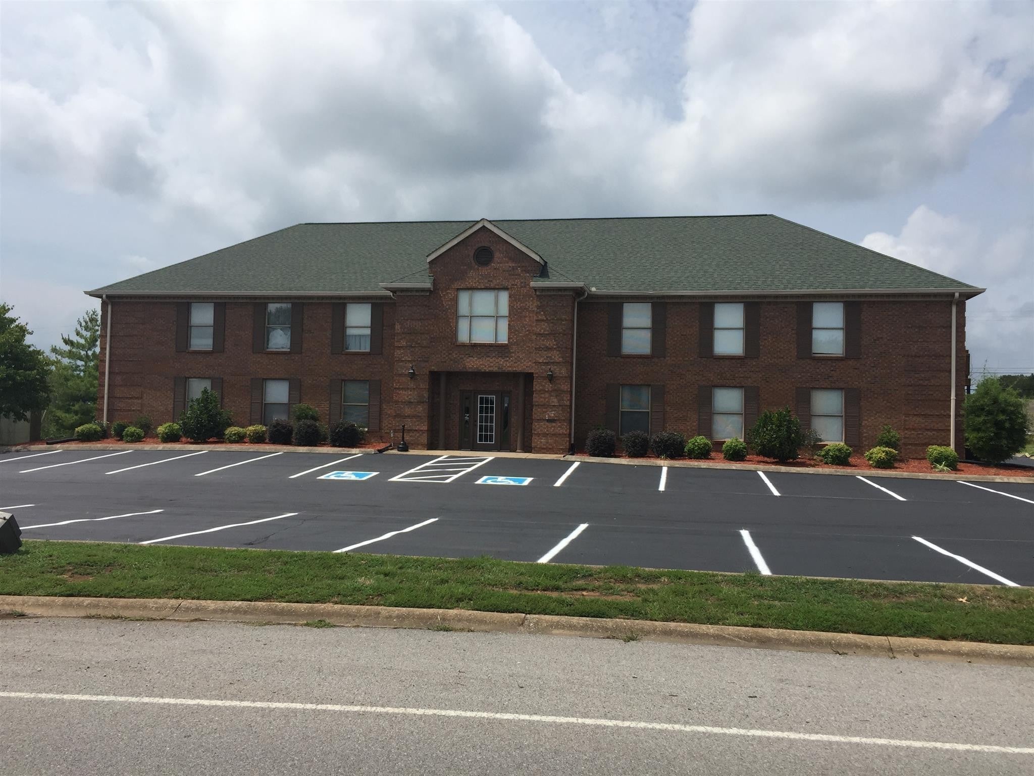130 Hillcrest Dr 214