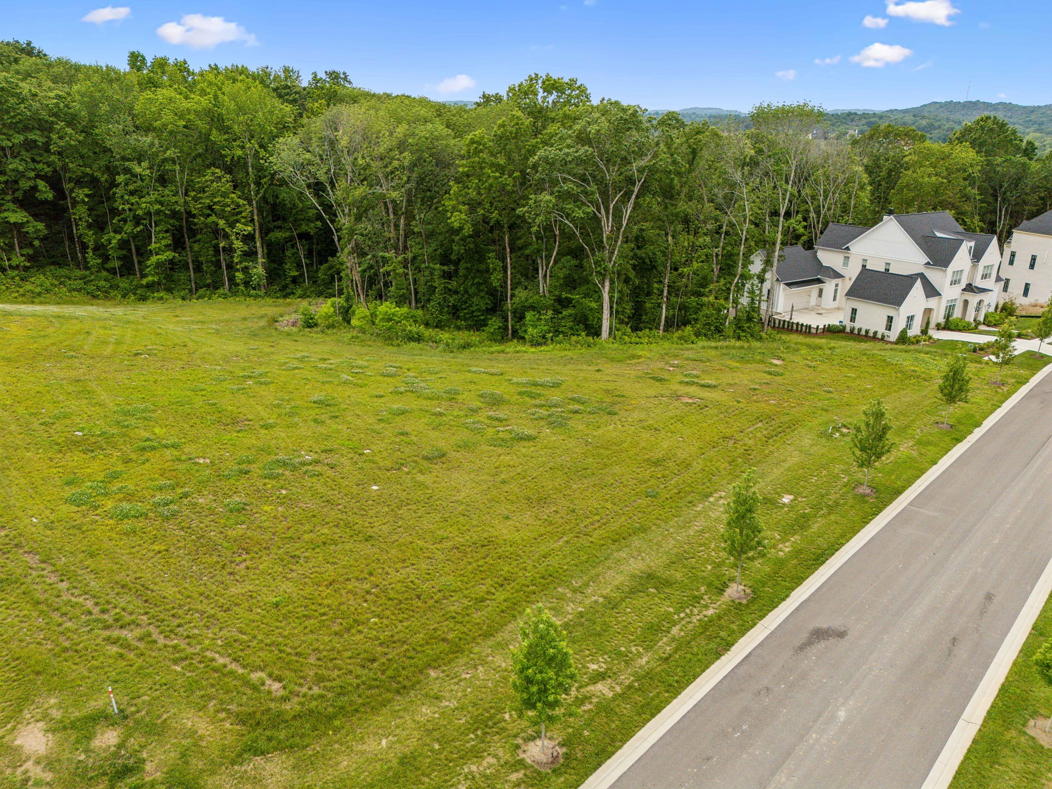 8067 Mountaintop Dr