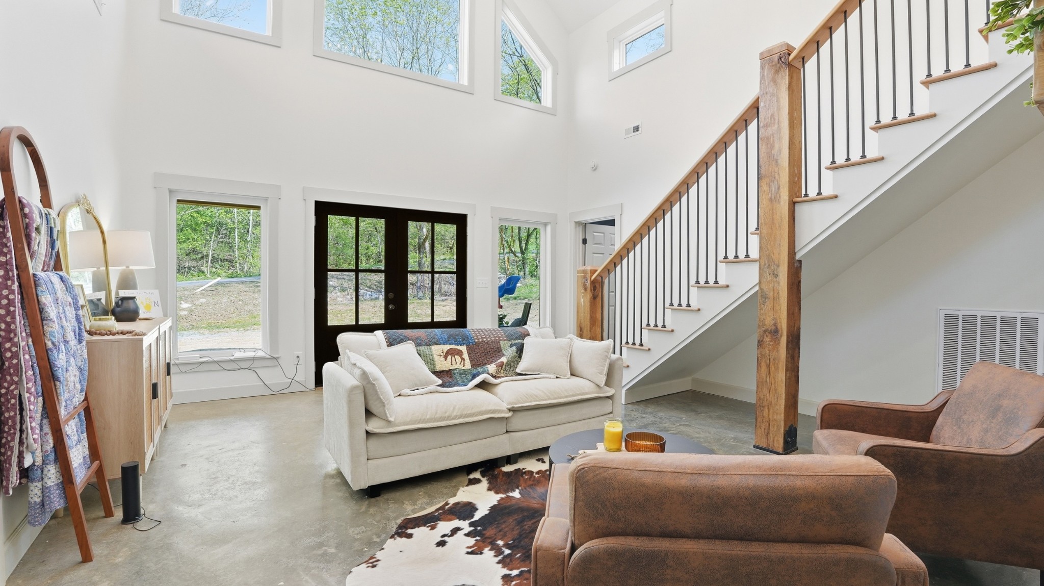 318 Robinson Rd