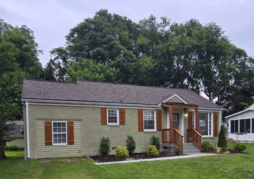 2217 Pinewood Rd