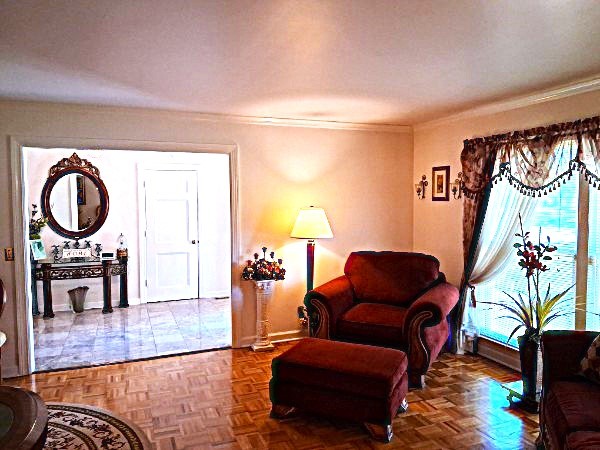 4713 Log Cabin Rd