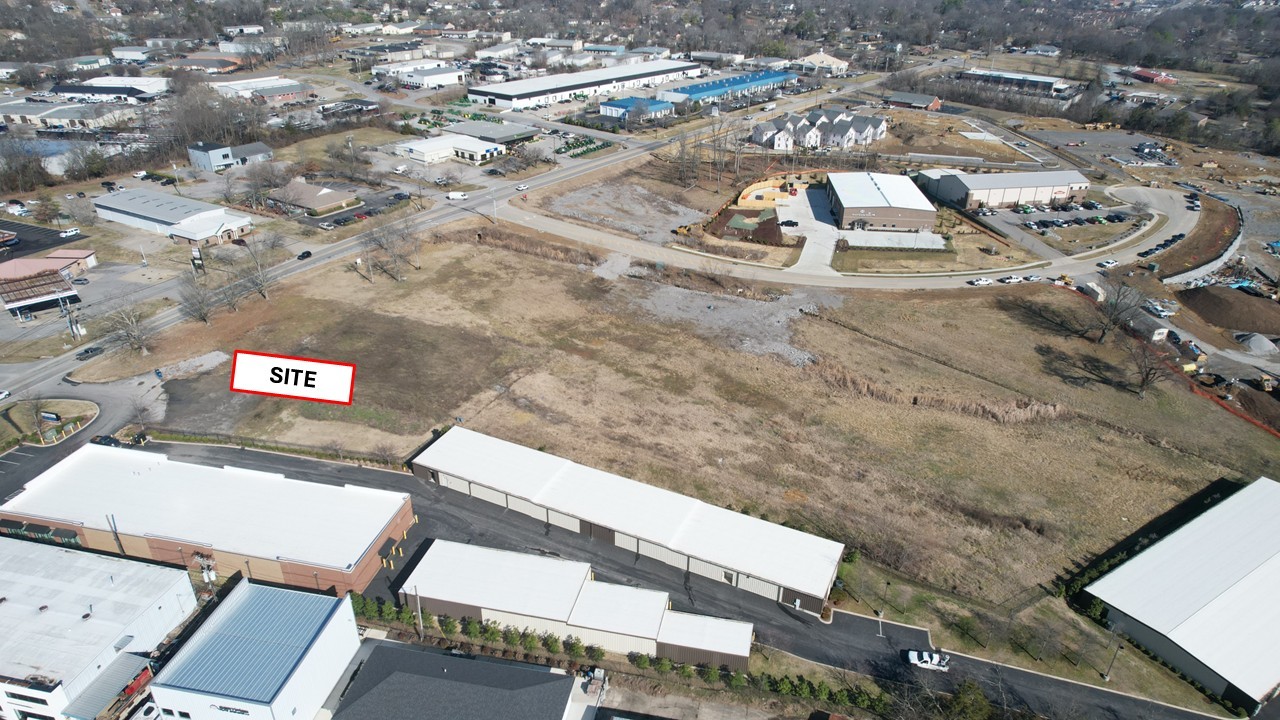 100 New Shackle Island Rd