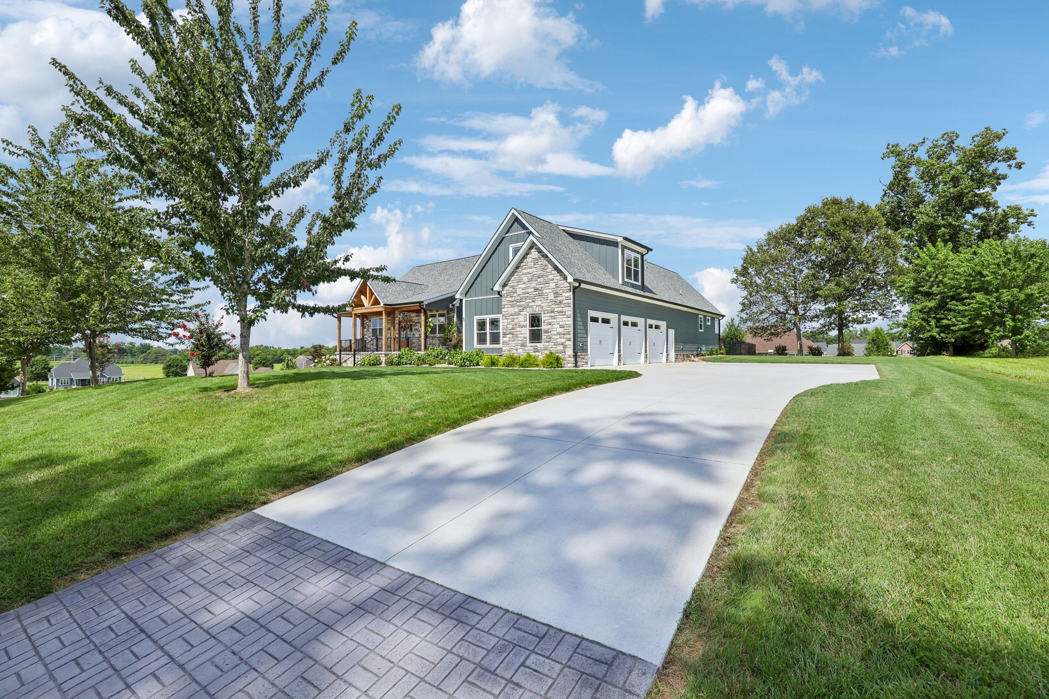 153 Cascade Dr