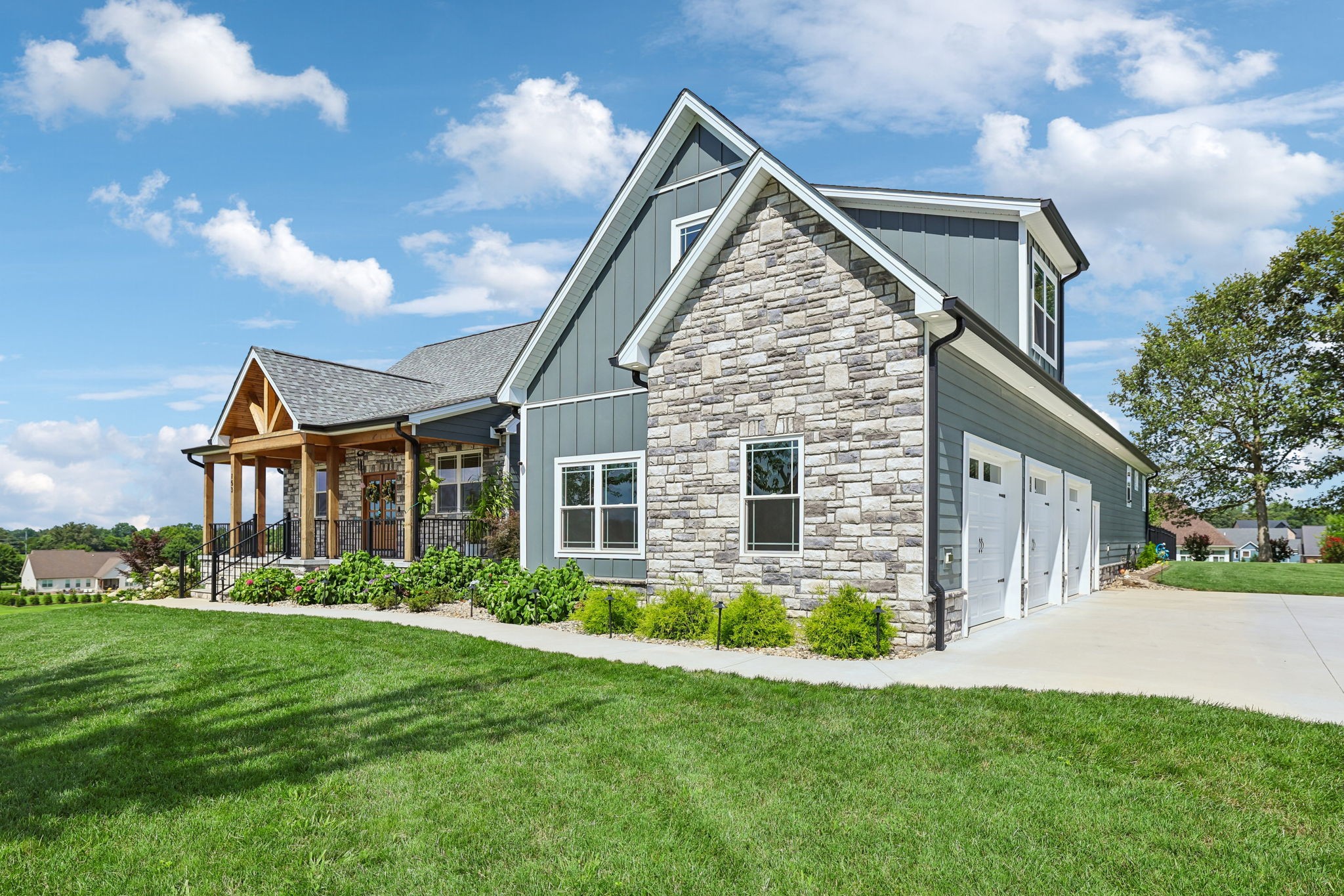 153 Cascade Dr