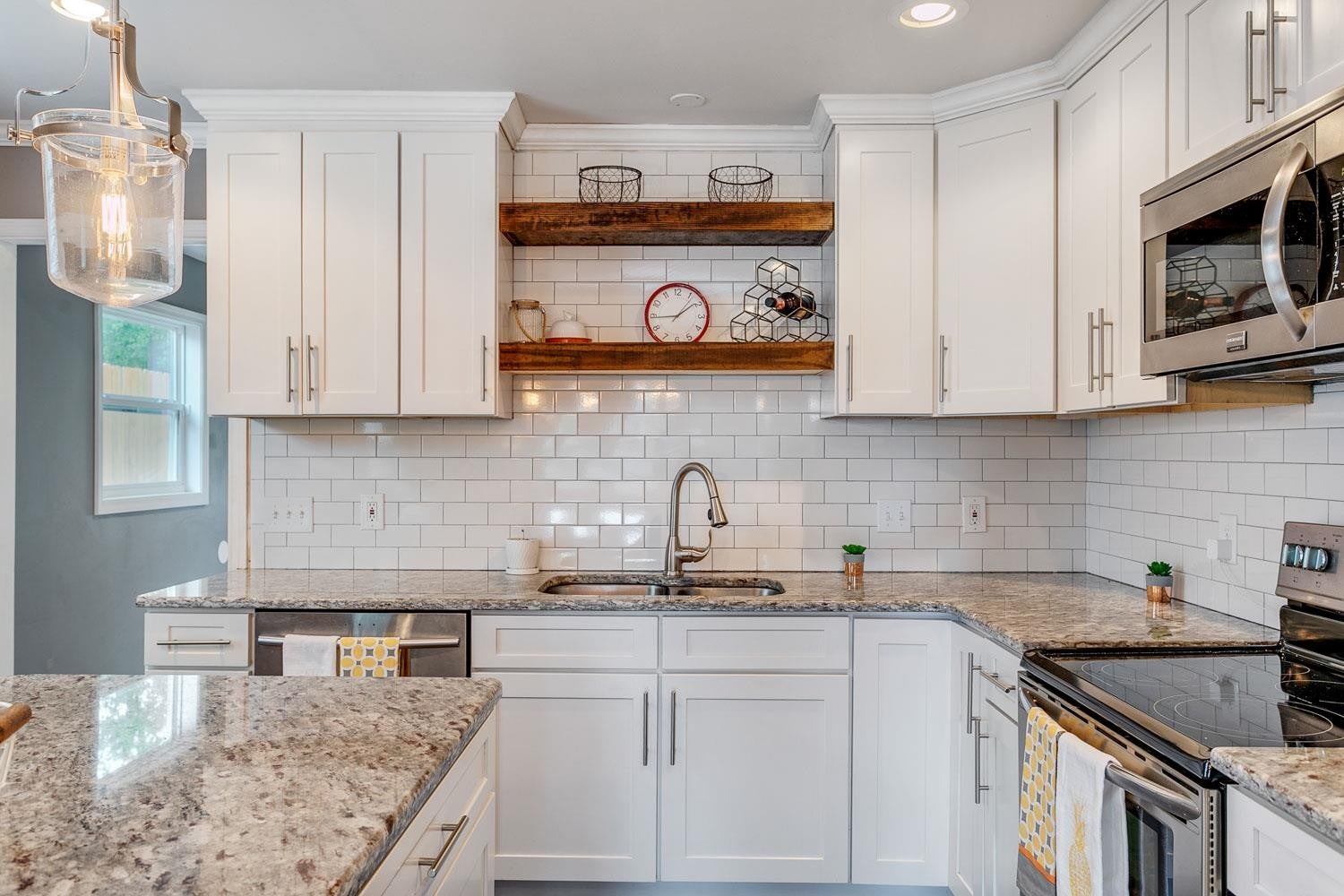 809 Maplewood Pl