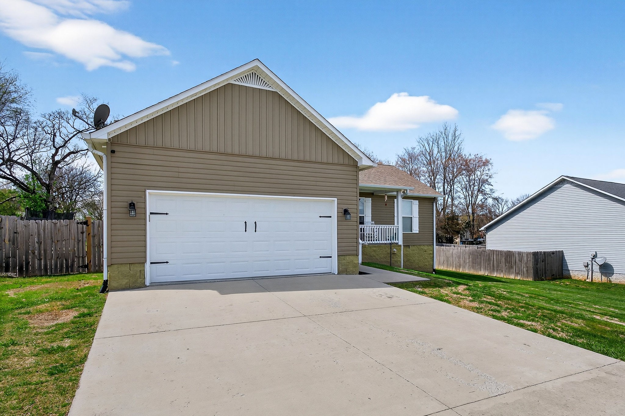 311 Valley Pointe Dr