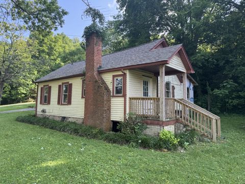662 Happy Hollow Rd Goodlettsville TN 37072