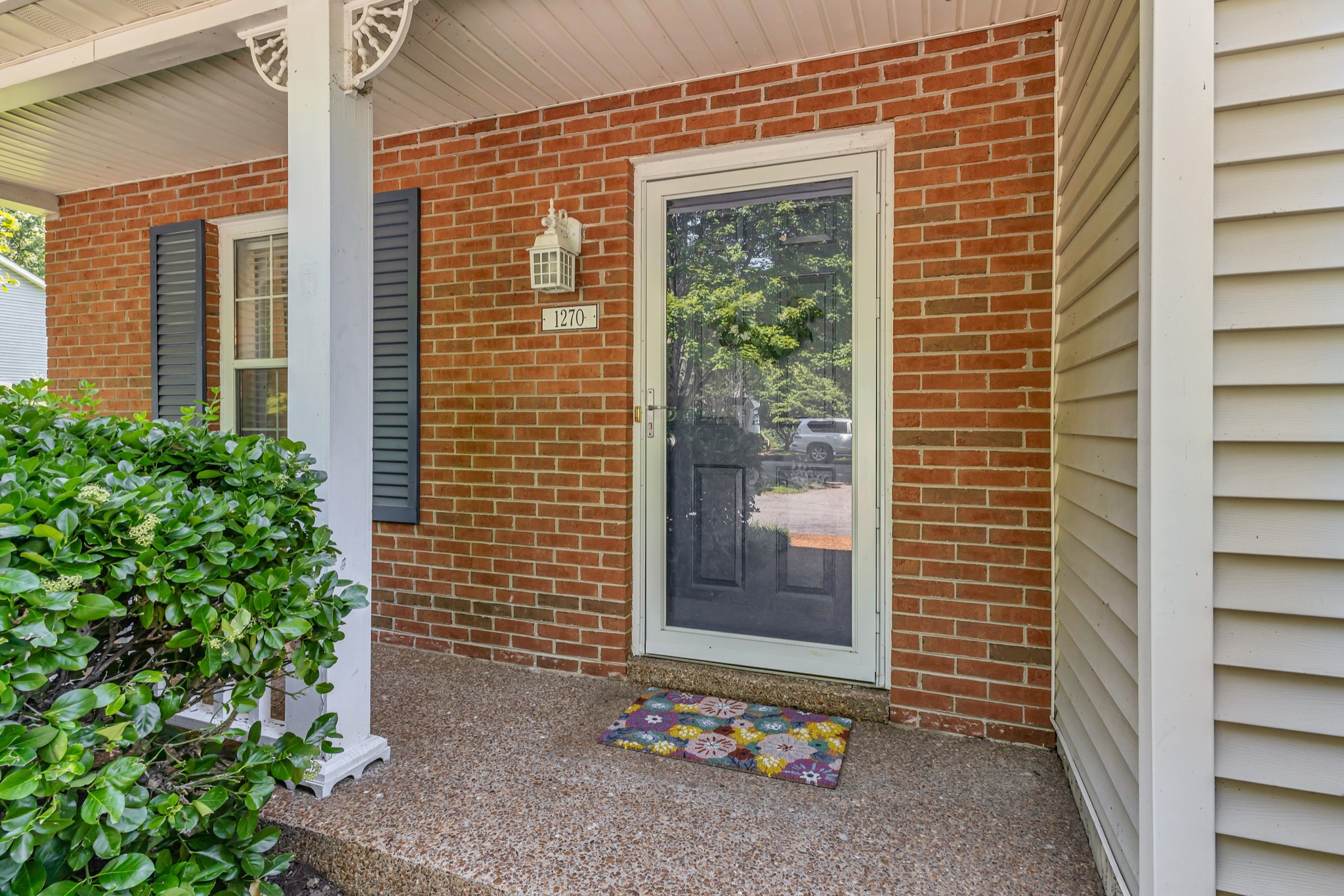 1270 Carriage Park Dr