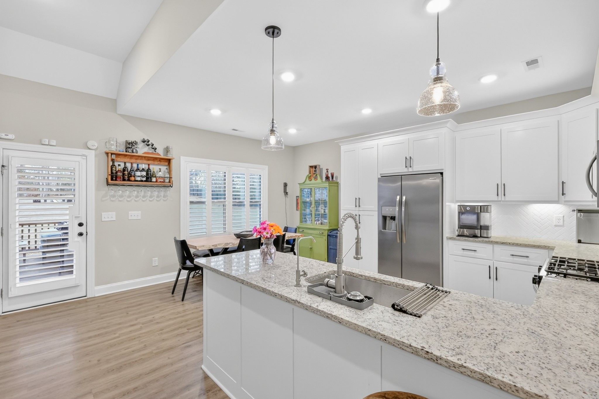 2731 W County Farm Rd