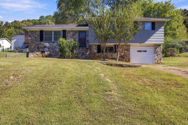 6005 HILLCREST DR, HARRISON, TN 37341 - Image 784e12b80bc2d4c9ab9d55d501fc8fb1/3386258983