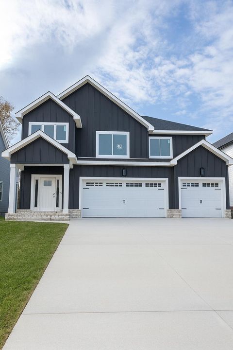 978 Alton Dr Clarksville TN 37043