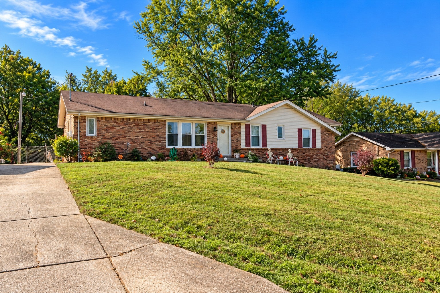 916 Kenwood Dr