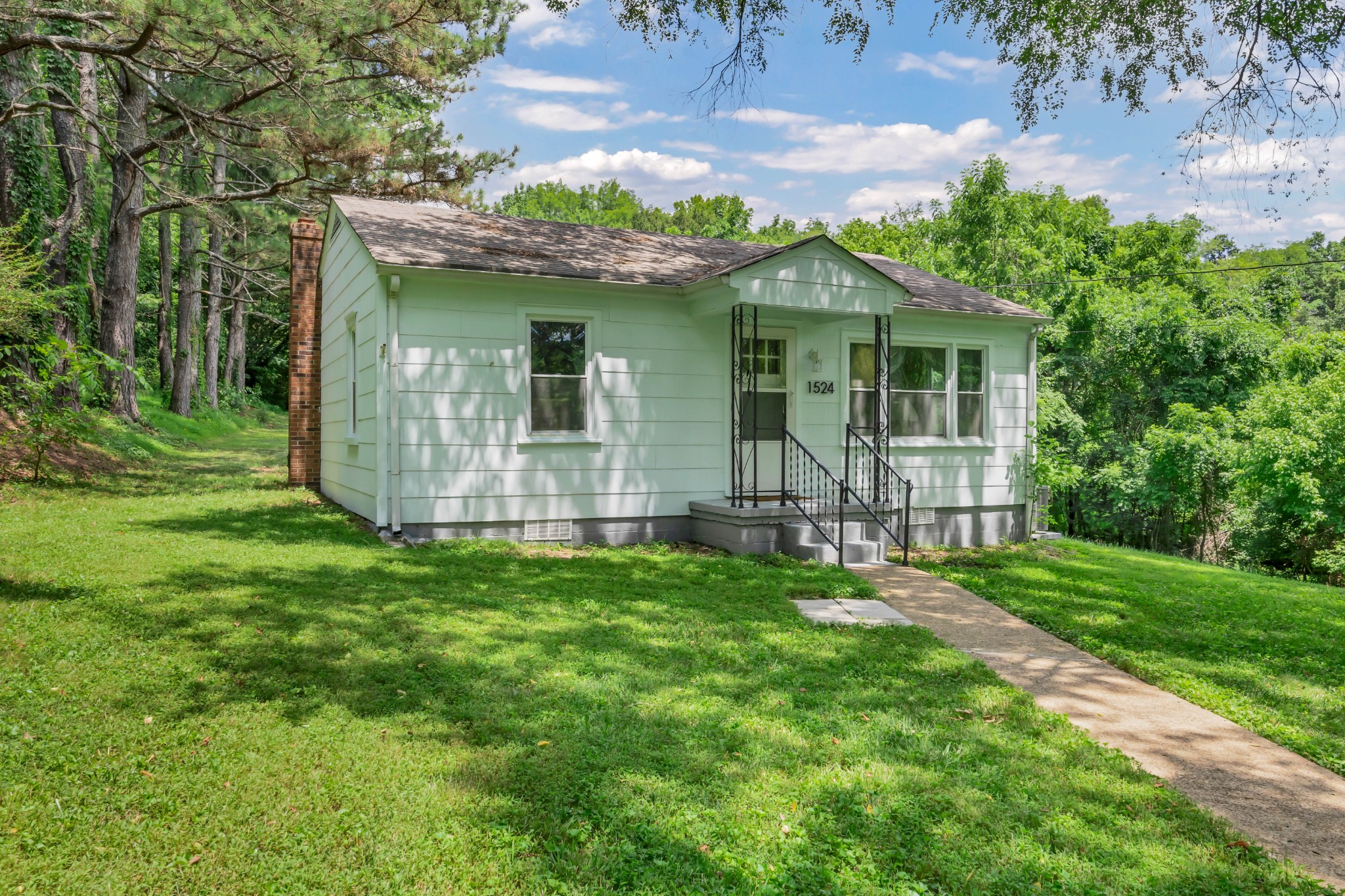 1524 River Rd