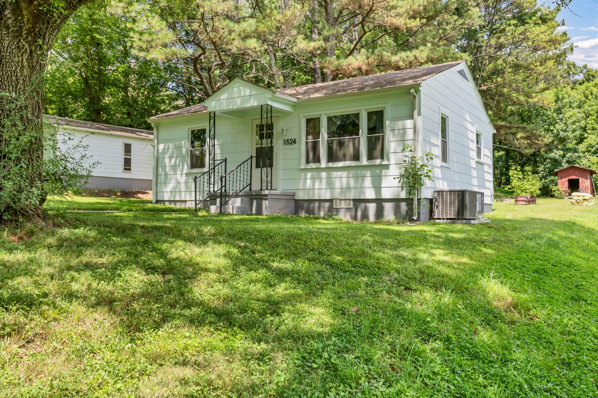 1524 River Rd