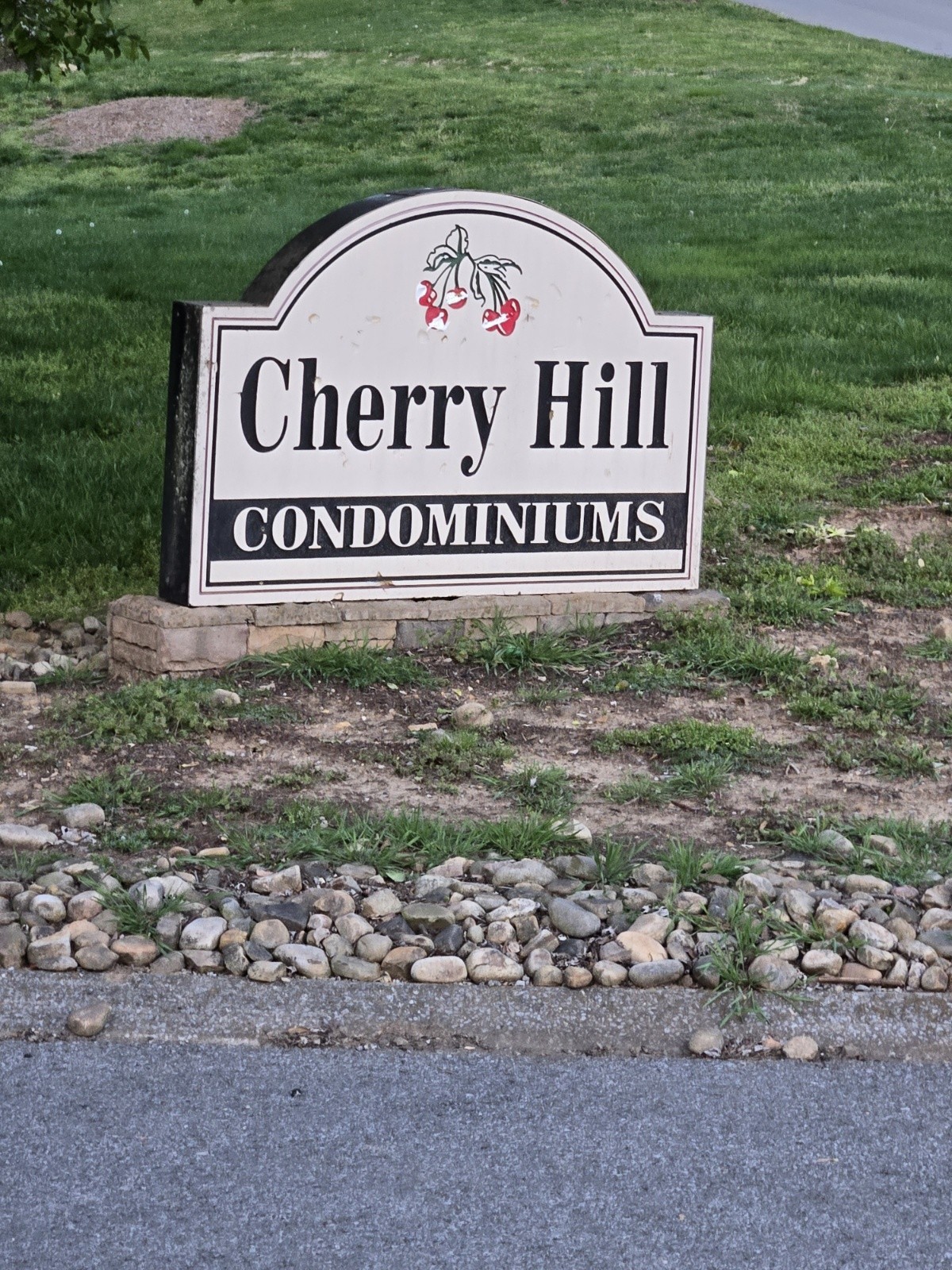 129 Cherry Hill Dr 15D