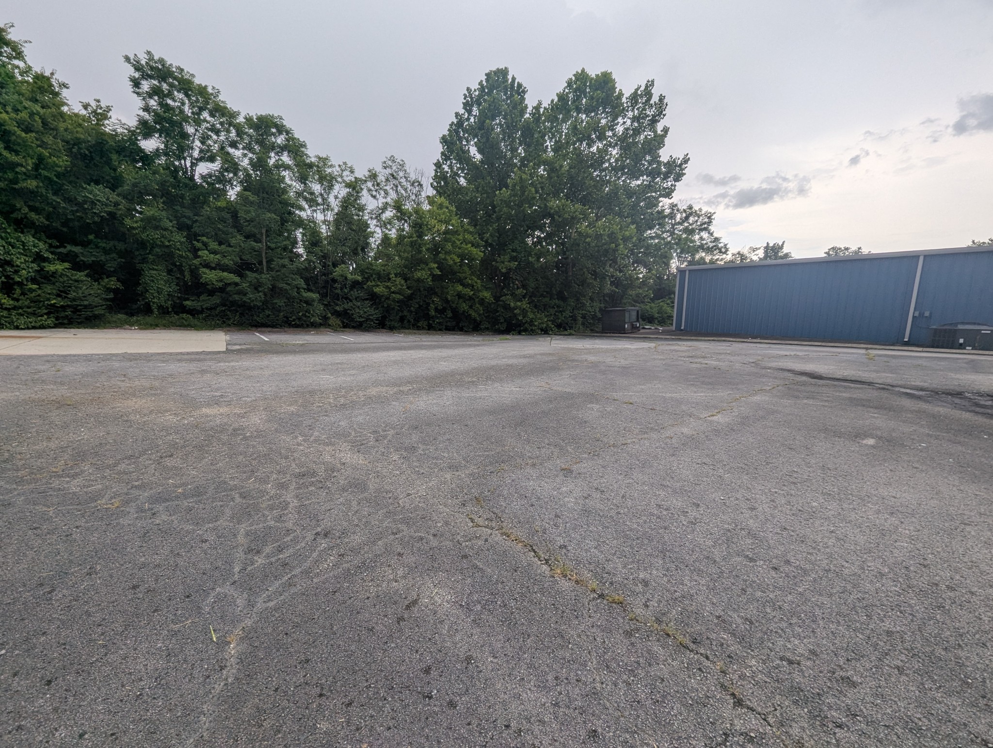 502 S James Campbell Blvd