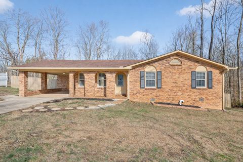 2267 Lambert Dr Westmoreland TN 37186