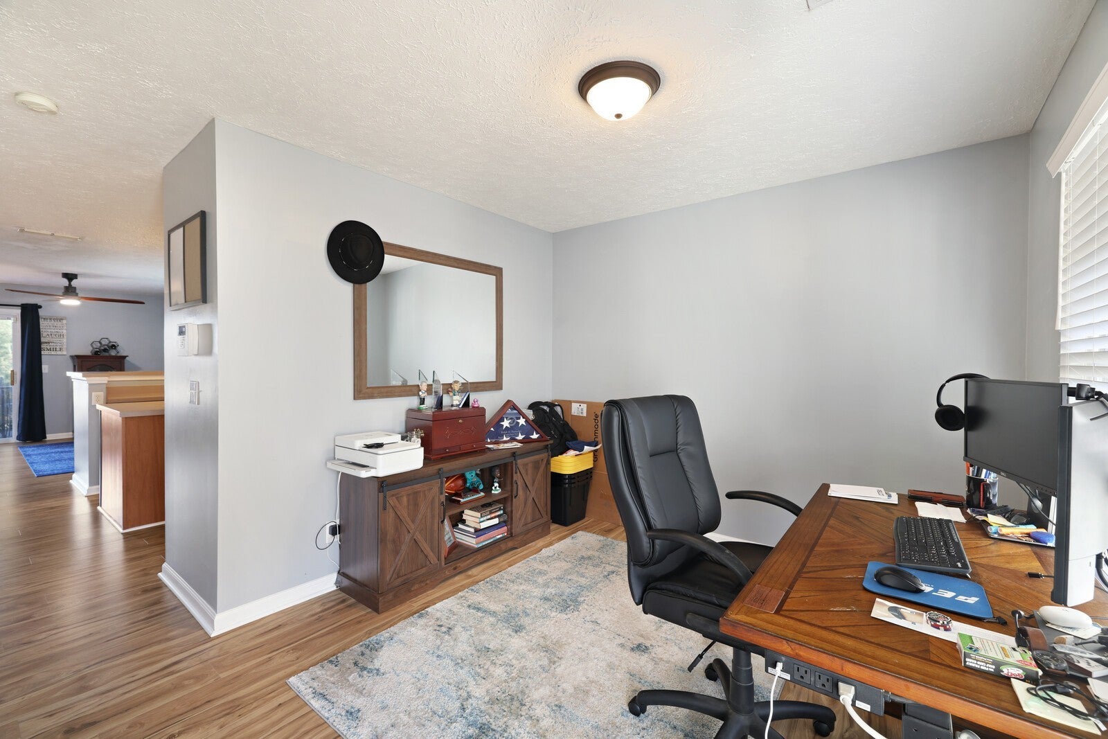 141 Shadow Glen Dr