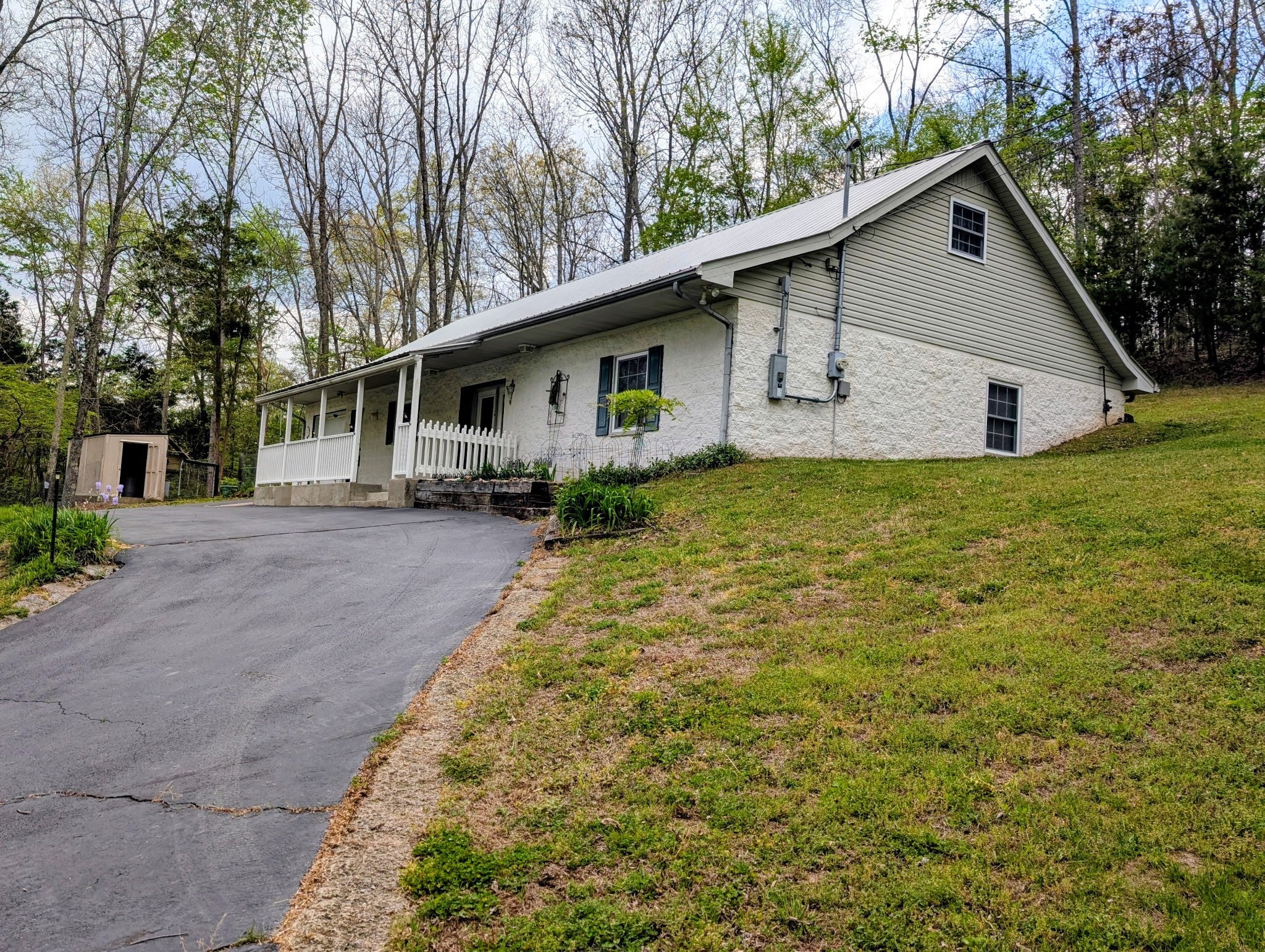 7506 Sleepy Hollow Rd