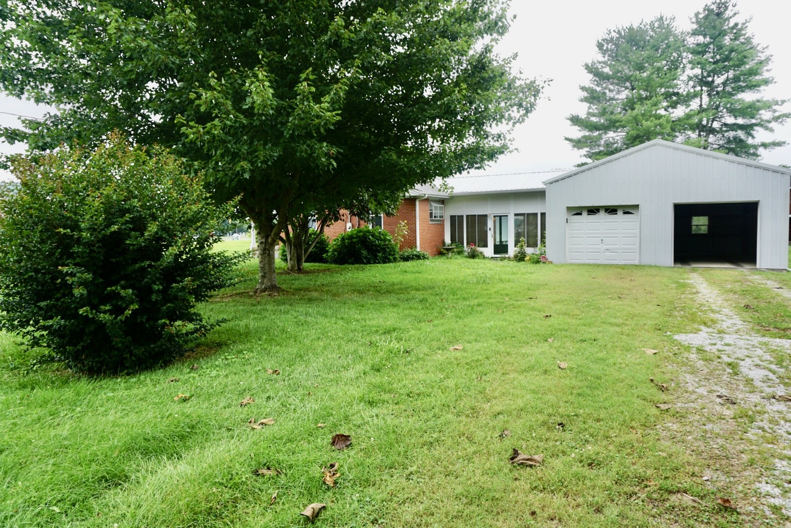 2464 Red Boiling Springs Rd