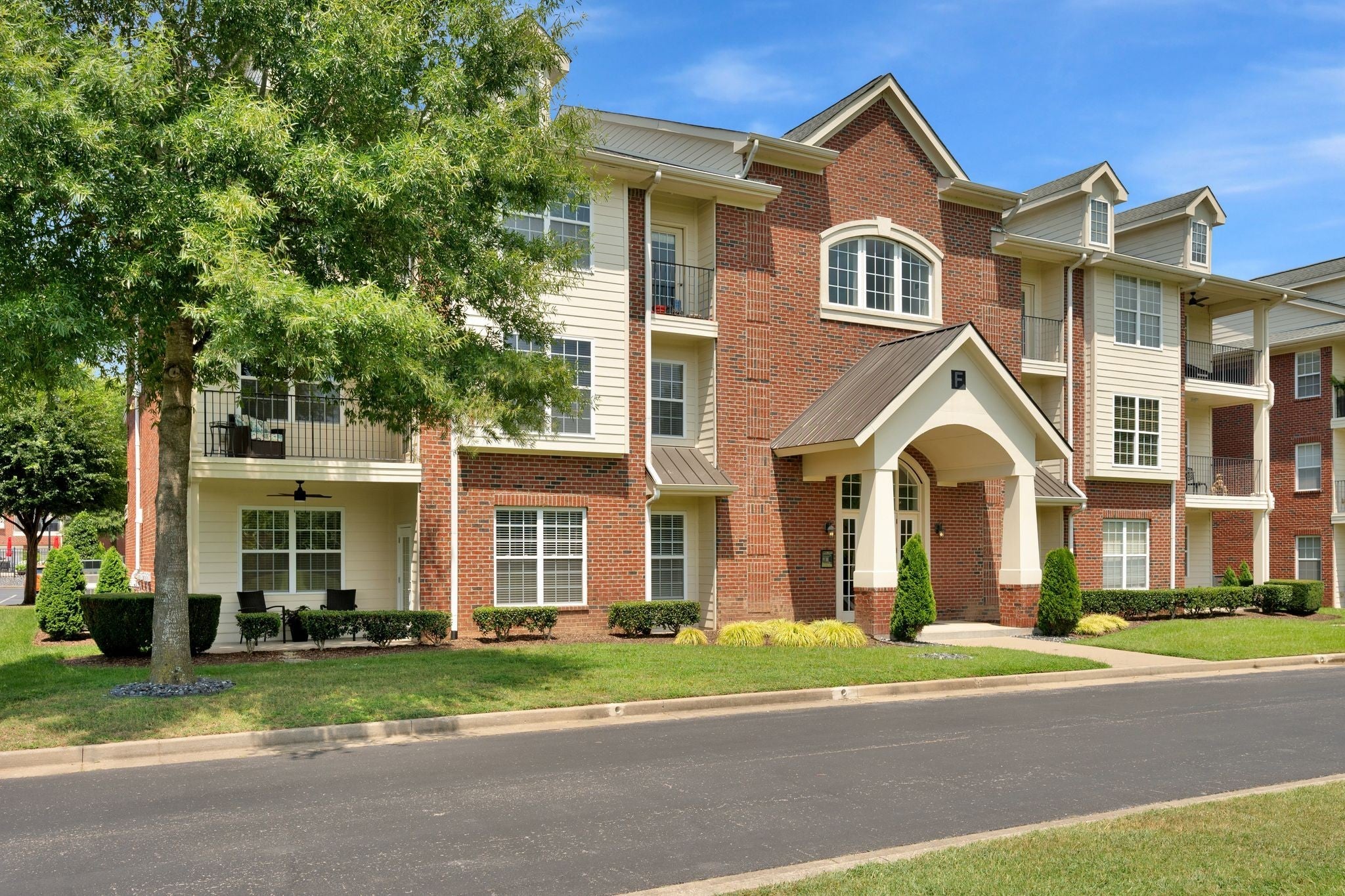 2-bed listing at 3201 Aspen Grove Dr F2, Franklin