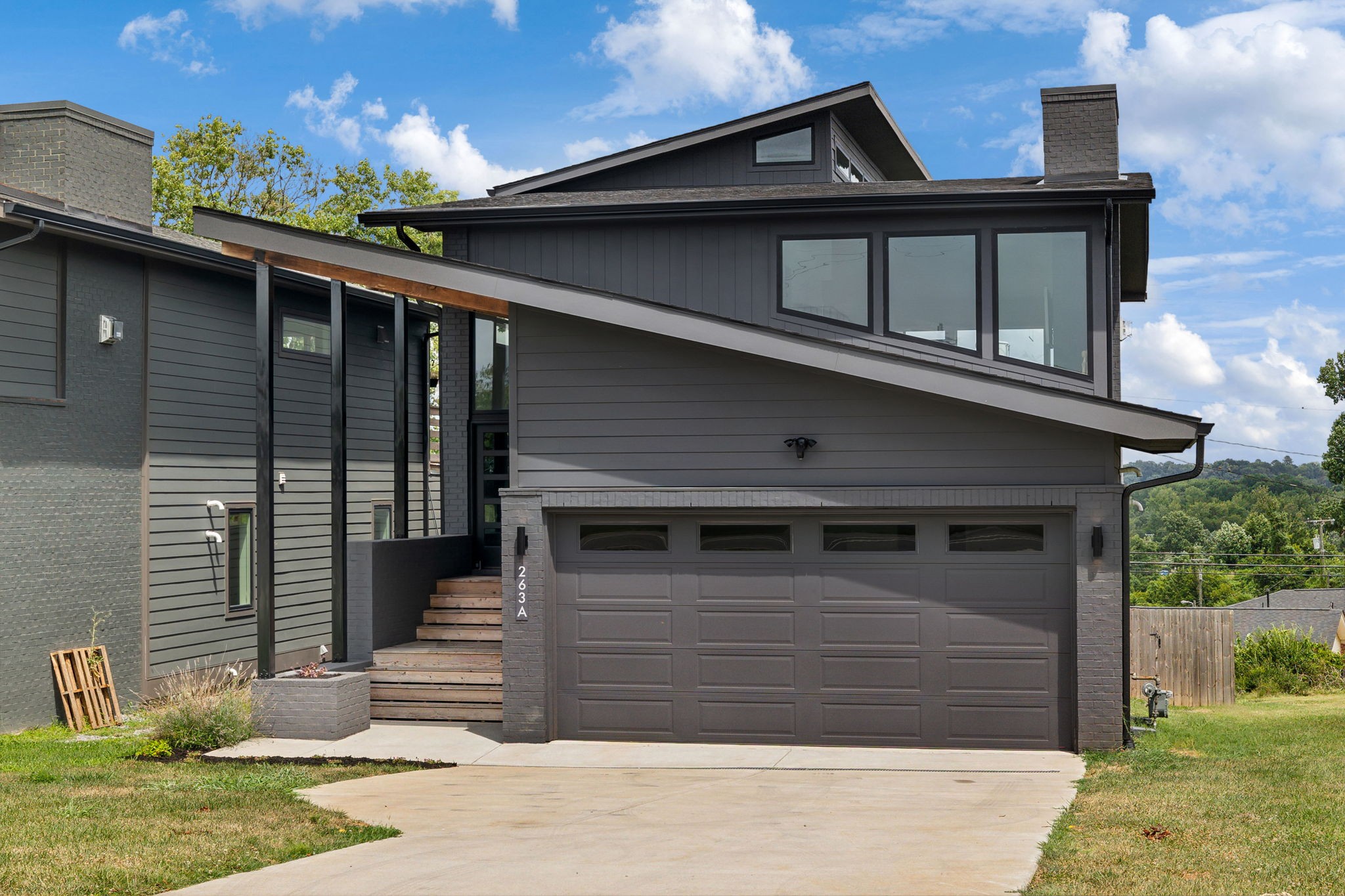 263 Riverside Dr A