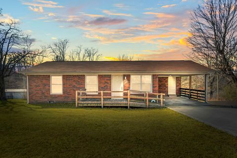 4041 Brown St Westmoreland TN 37186