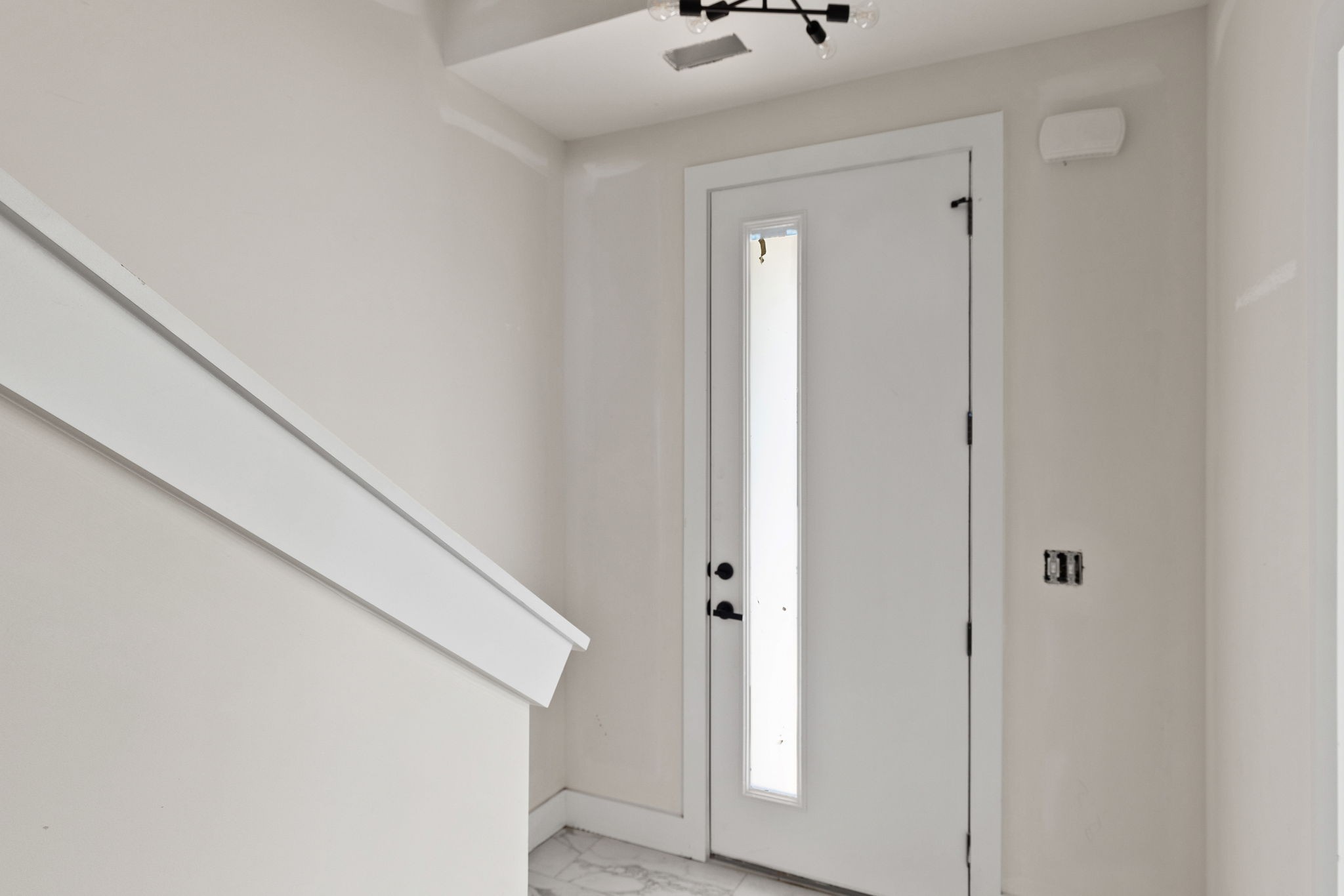 233 Lucy Ln
