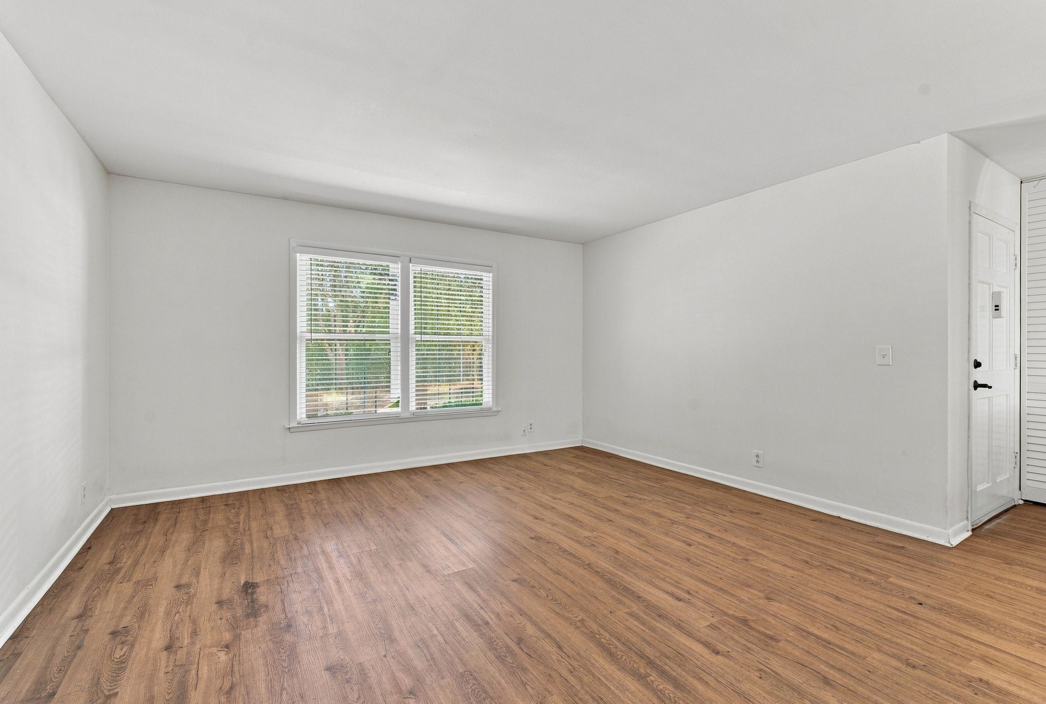 3000 Hillsboro Pike 136