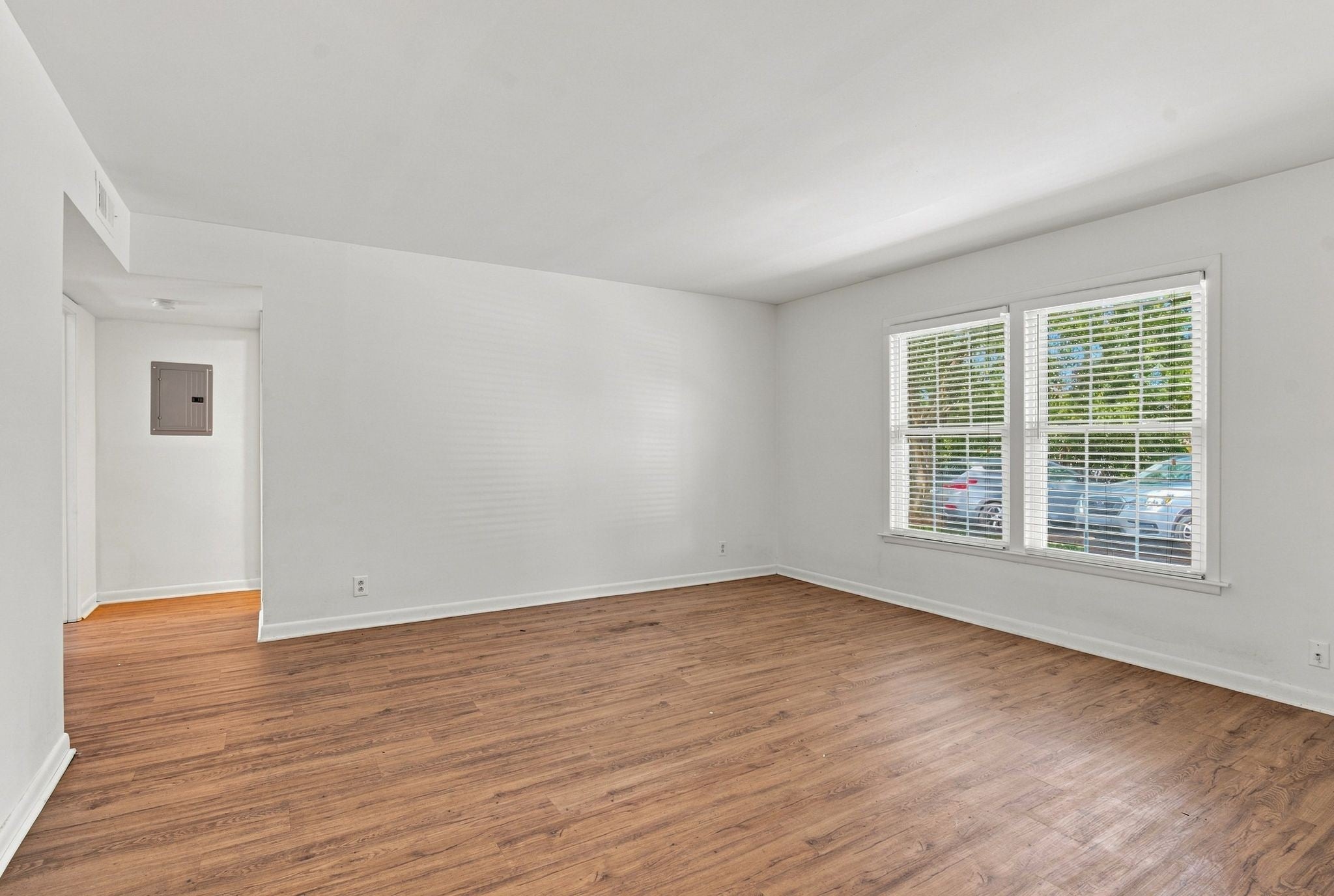 3000 Hillsboro Pike 136